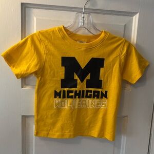 NWOT Rivalry Threads Yellow Michigan Wolverines Short Sleeve Tee Block M